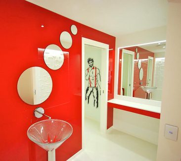 Glass Wall Cladding for Bathrooms