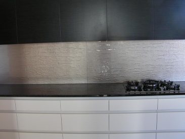 Slumped kitchen splashback | Gold Coast